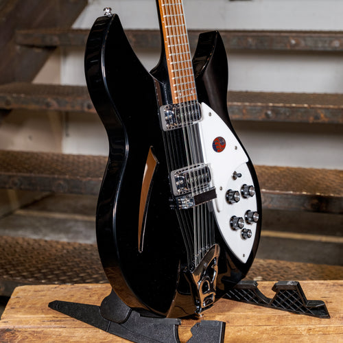 Rickenbacker 2017 330-12 Jetglo With OHSC - Used