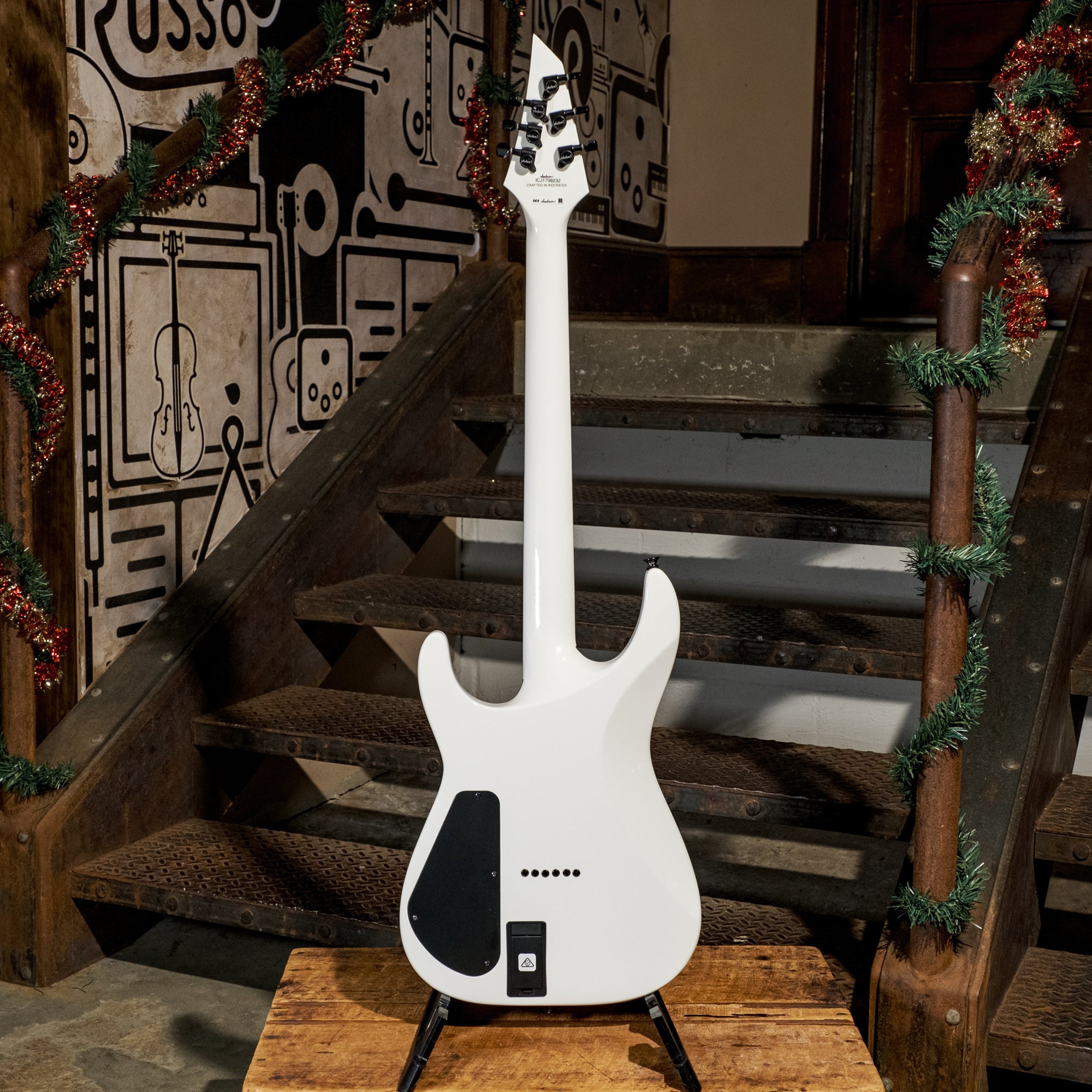 Jackson X-Series Slathxmg (M) 3-6 Soloist White - Used – Russo Music