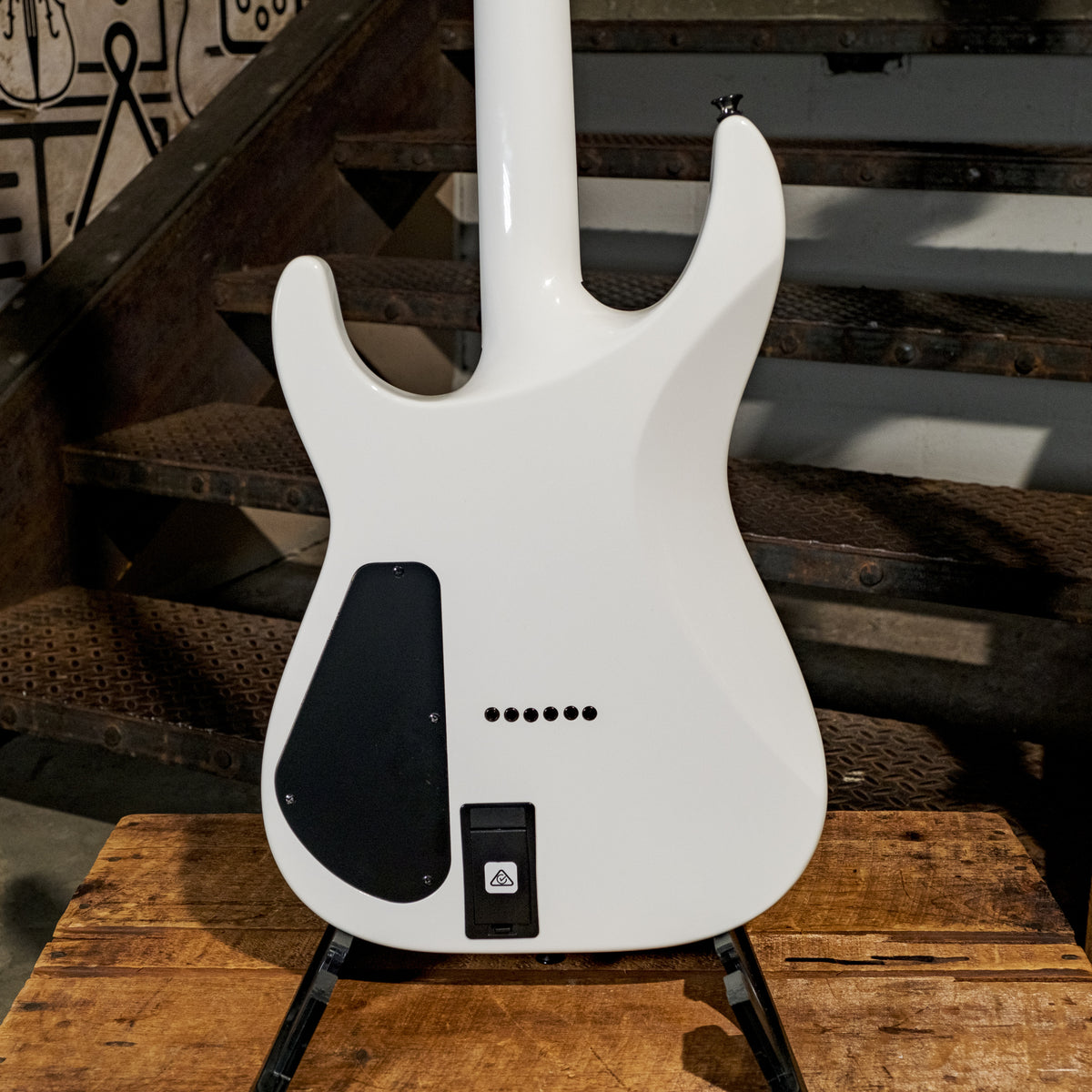 Jackson X-Series Slathxmg (M) 3-6 Soloist White - Used