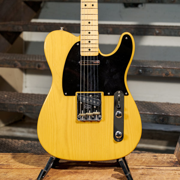 ギター Fender USA American Vintage telecaster Fender American Vintage '52 Telecaster - Butterscotch Blonde