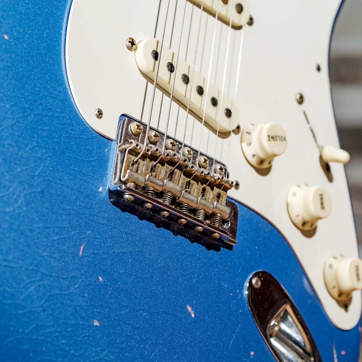 Fender Custom Shop 2016 '57 Stratocaster Heavy Relic Lake Placid Blue Over Pink Paisley - Used