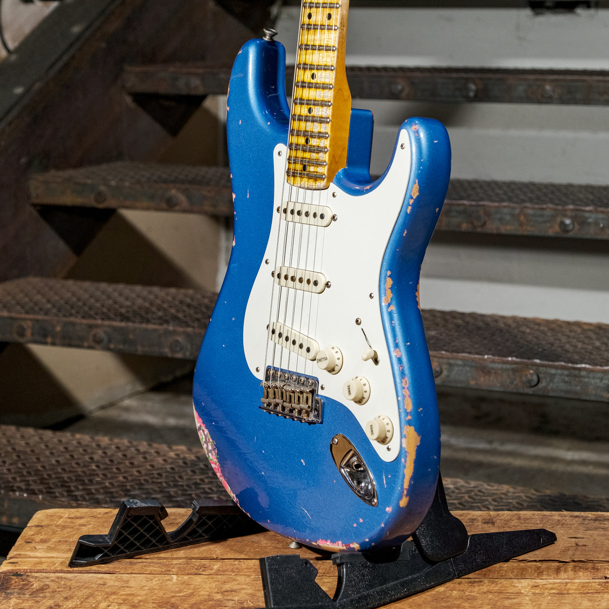 Fender Custom Shop 2016 '57 Stratocaster Heavy Relic Lake Placid Blue Over Pink Paisley - Used