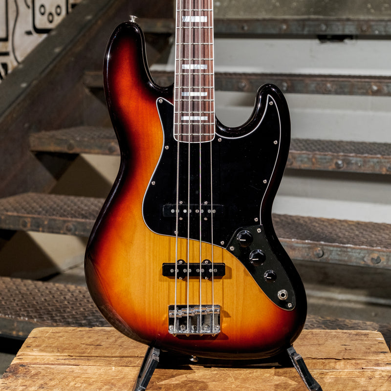 Fender 2015 Classic 70s Jazz Bass 3-Tone Sunburst With Gig Bag - Used