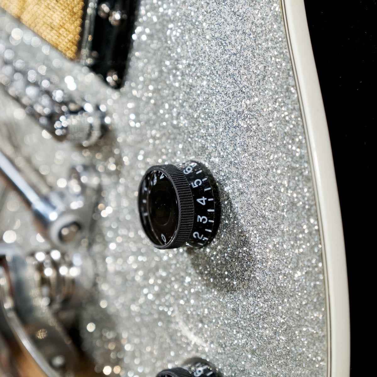 Schecter 2017 Solo 6B Silver Sparkle With Bag - Used