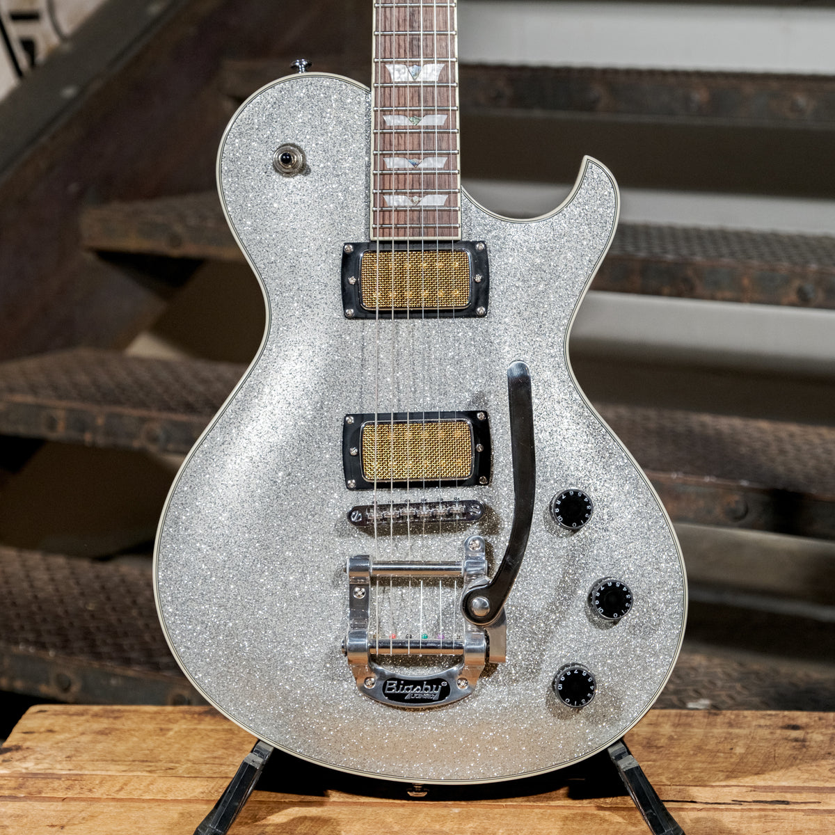 Schecter 2017 Solo 6B Silver Sparkle With Bag - Used