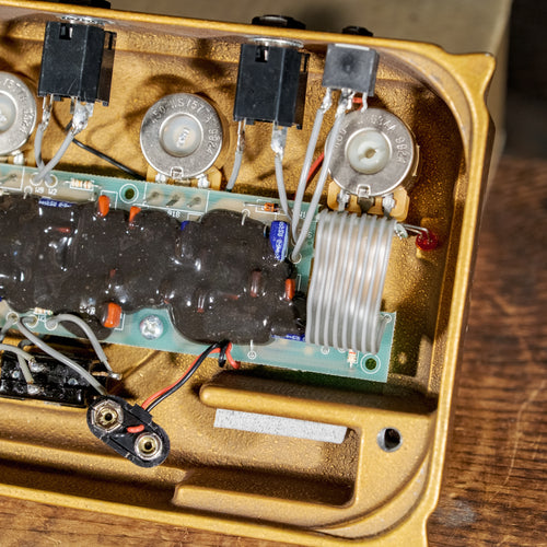 Klon Centaur Professional Overdrive Gold Horsie - Used