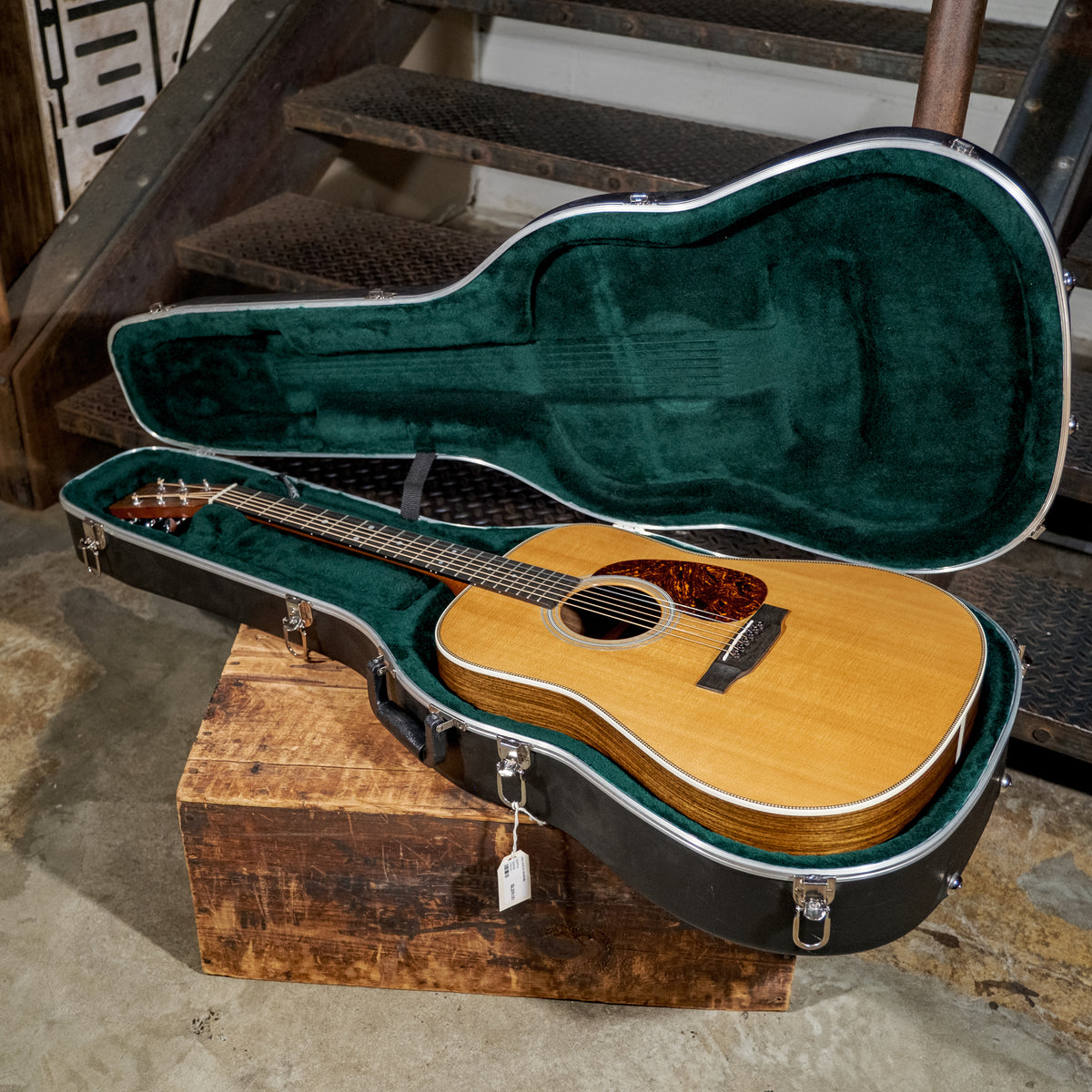 Martin 2013 HD-28 With OHSC - Used