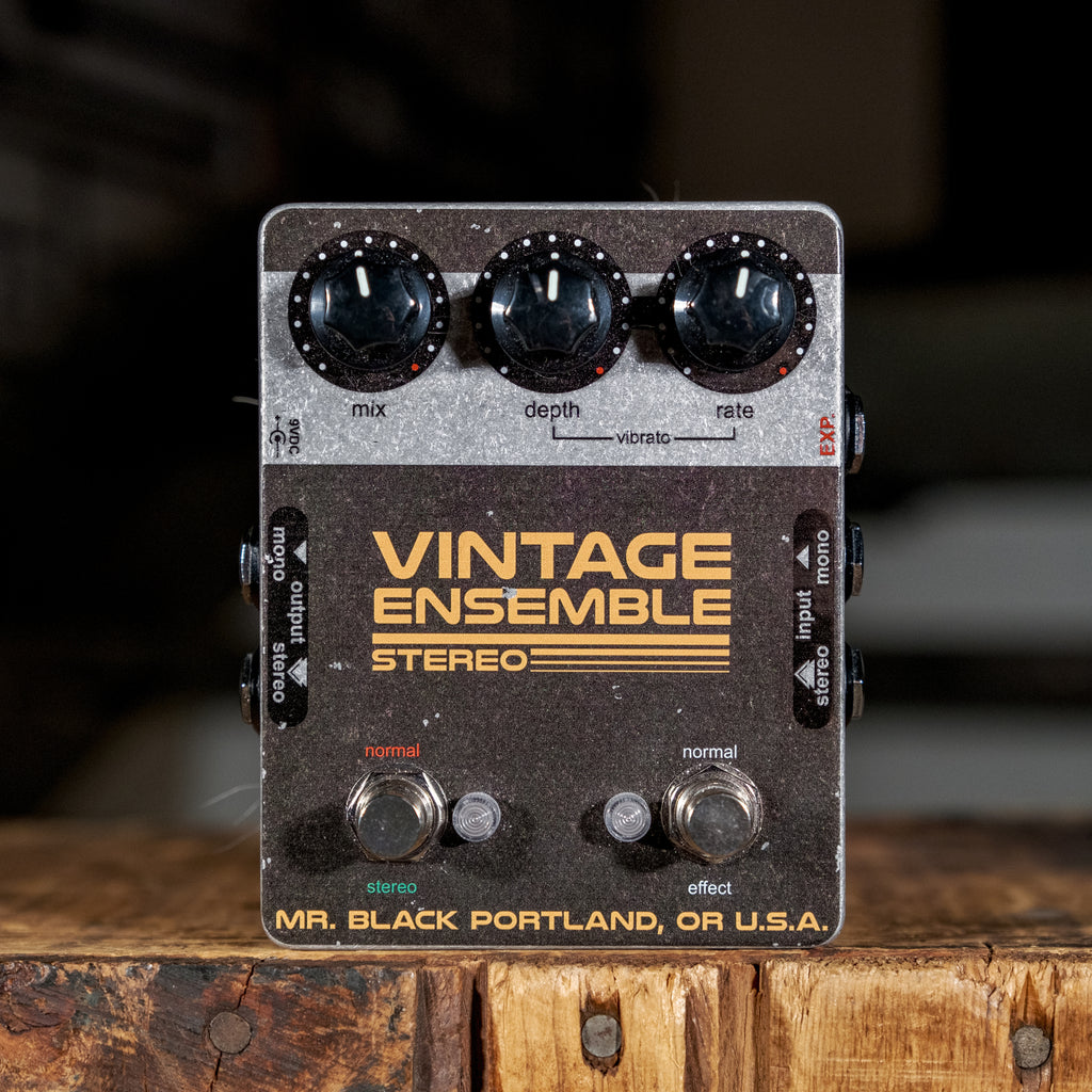 Mr Black Vintage Ensemble Chorus With Box - Used