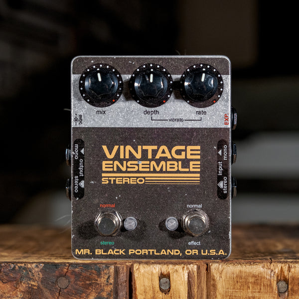 Mr Black Vintage Ensemble Chorus With Box - Used