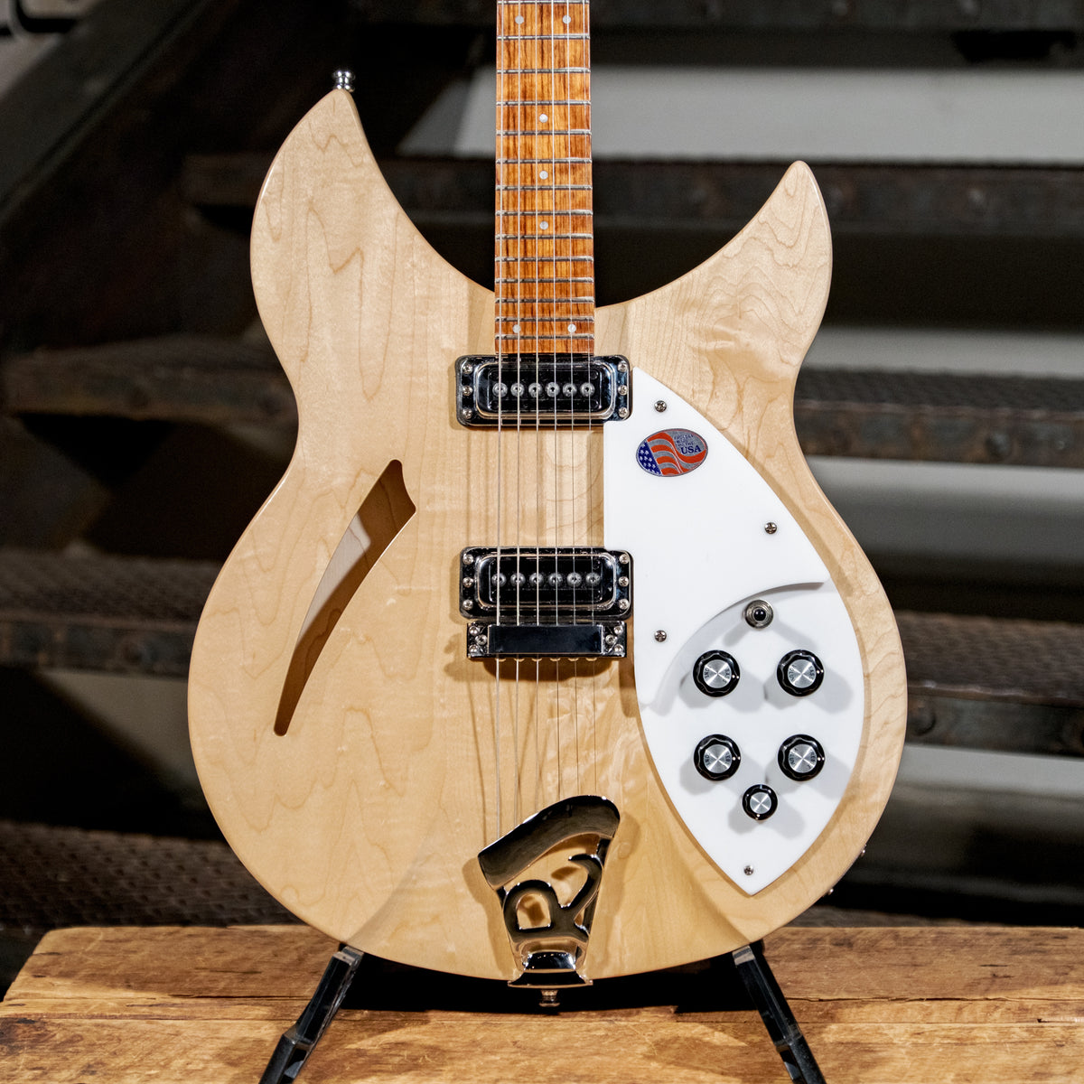 Rickenbacker 2016 330 Natural With OHSC - Used
