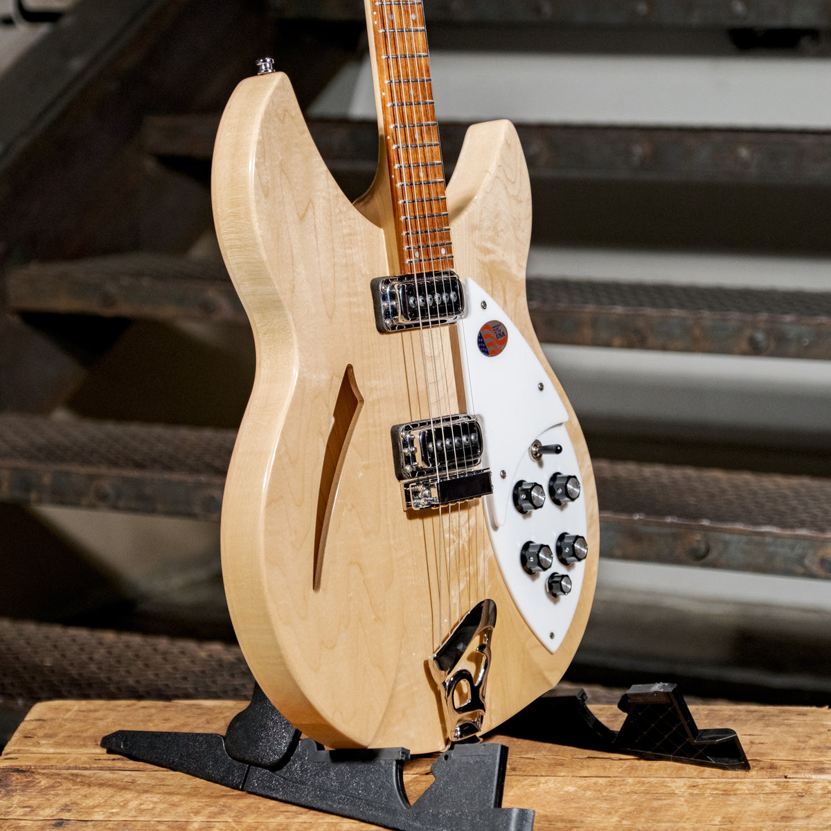 Rickenbacker 2016 330 Natural With OHSC - Used