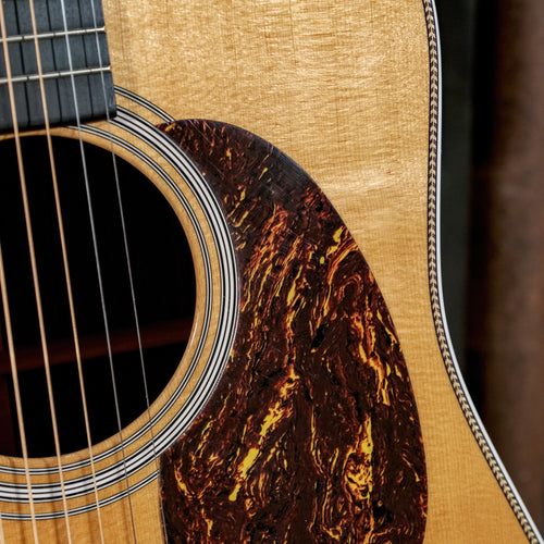 Martin 2006 HD-28 Natural With OHSC - Used