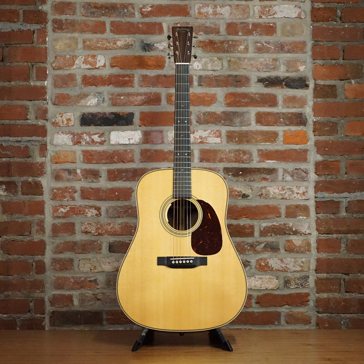Martin 2019 HD-28 LR Baggs With OHSC - Used