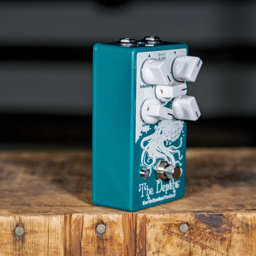 Earthquaker The Depths Analog Optical Vibe Machine - Used