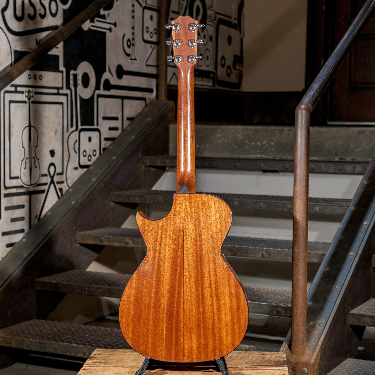 Taylor 1992 512C Natural With OHSC - Used