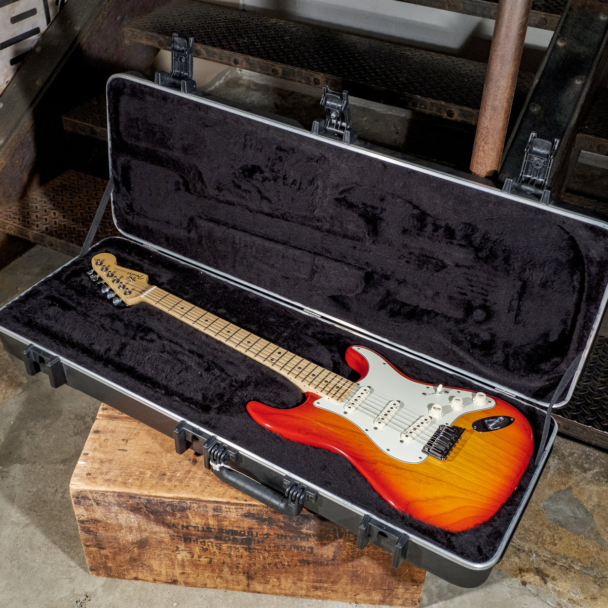 Fender 2012 American Deluxe Stratocaster, Sienna Burst With OHSC - Used