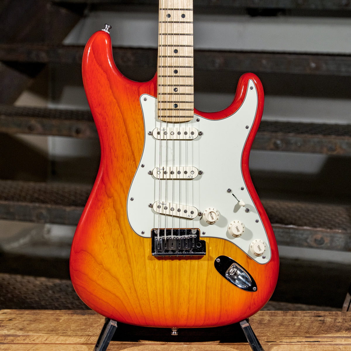 Fender 2012 American Deluxe Stratocaster, Sienna Burst With OHSC - Used