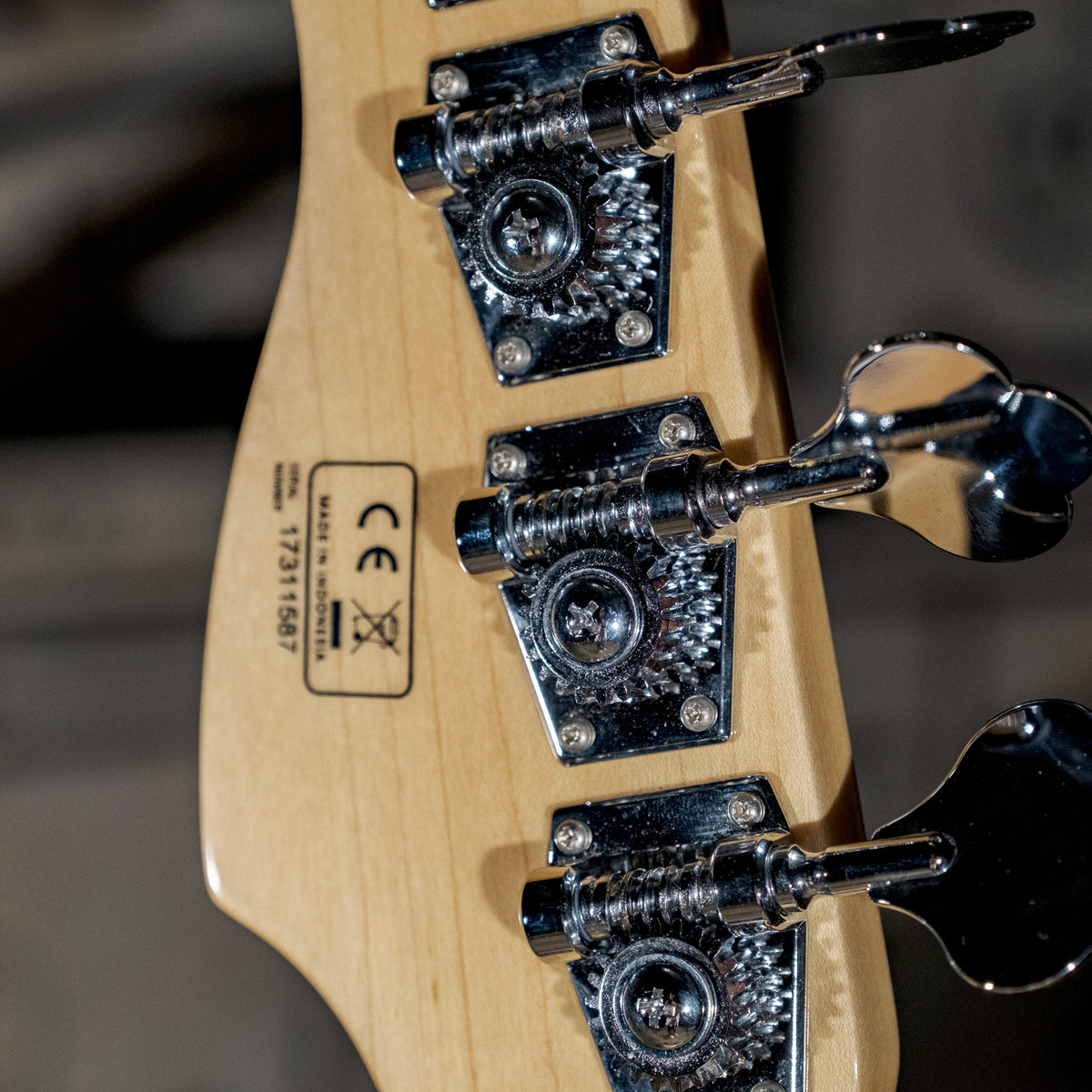 Sire Marcus Miller V7 White With OGB - Used
