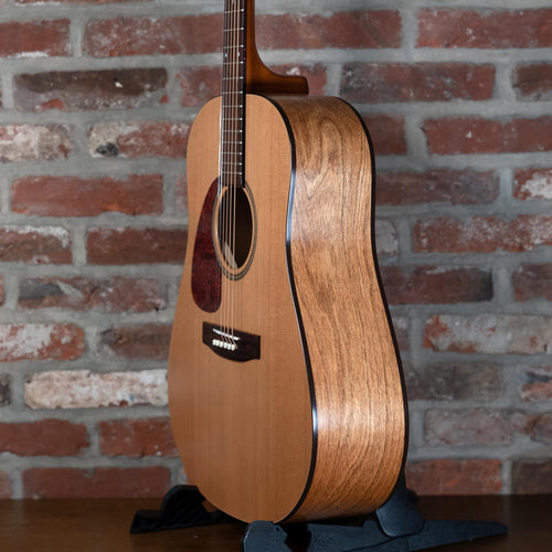 Seagull 2010 S6 Original With Bag - Used