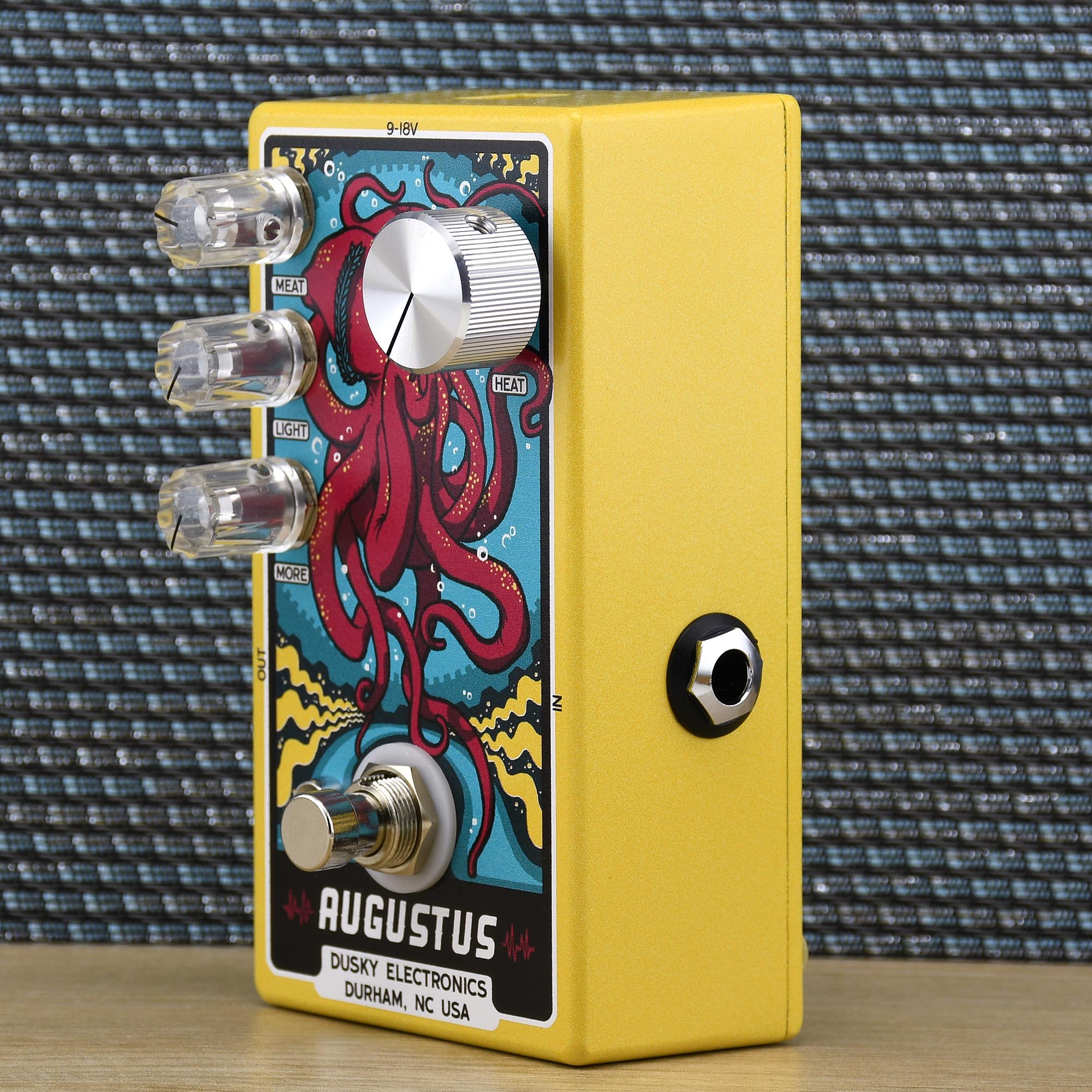 Dusky Augustus Octave Fuzz Effect Pedal – Russo Music