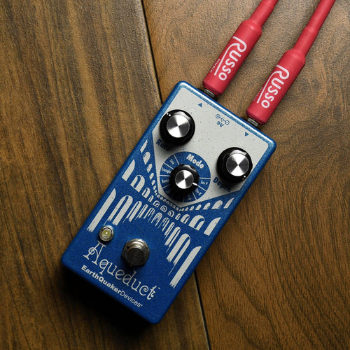 aqueduct pedal EarthQuaker Devices Aqueduct Vibrato Pedal