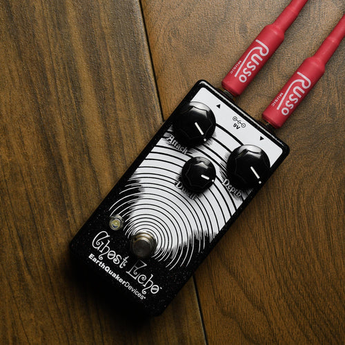 ghost pedal EarthQuaker Devices Ghost Echo V3 Reverb Effect Pedal