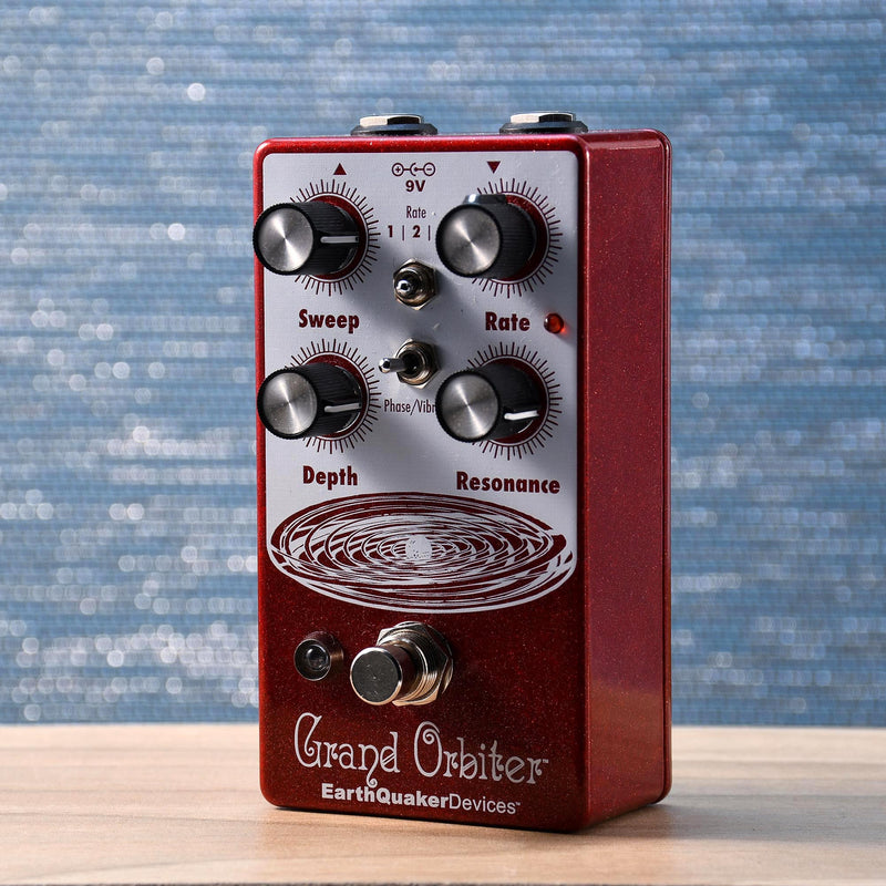 Earthquaker Grand Orbiter V3 Phaser and Vibrato Pedal