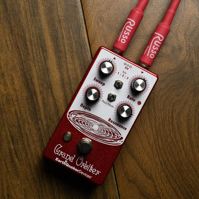 Earthquaker Grand Orbiter V3 Phaser and Vibrato Pedal