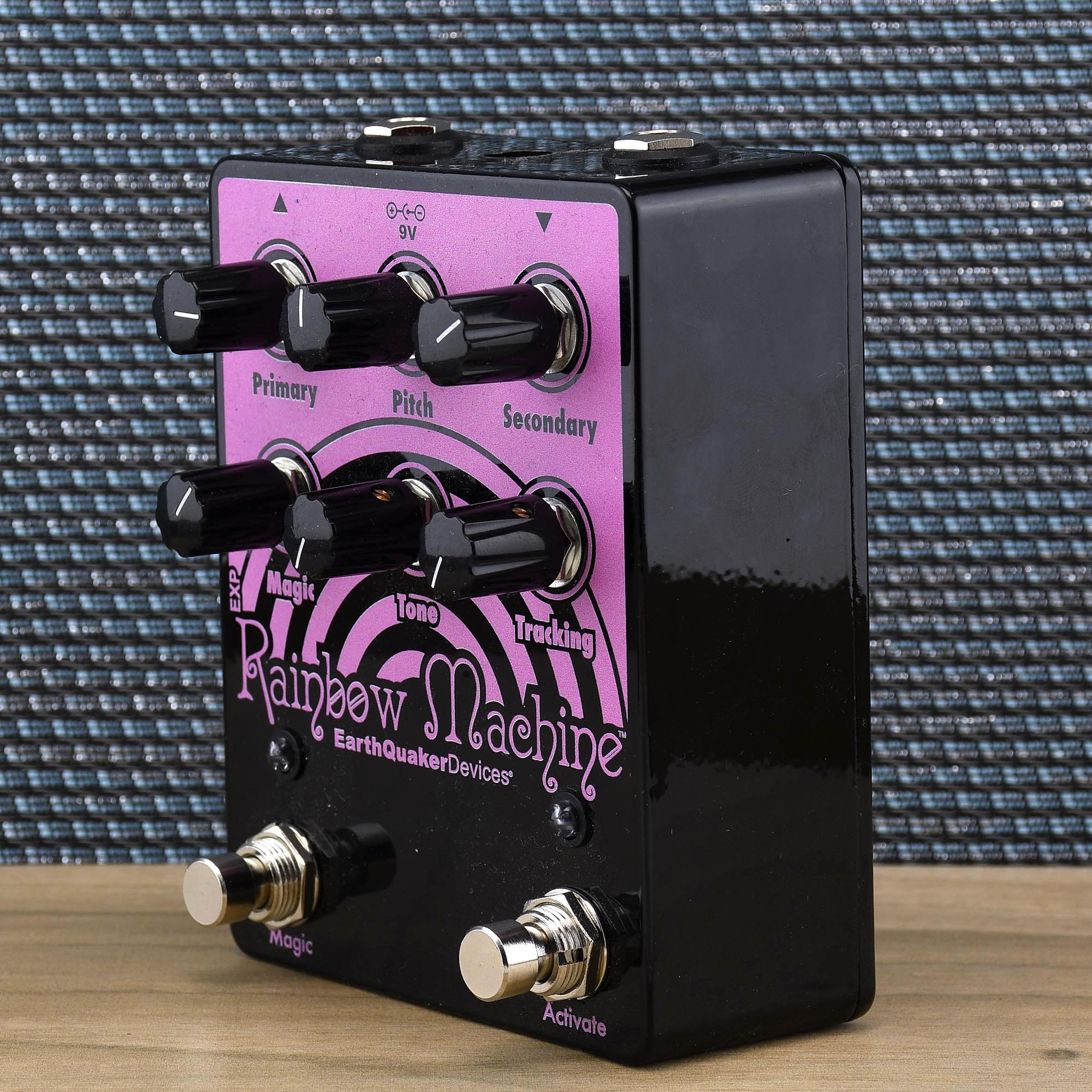 EarthQuaker Devices Limited Edition Rainbow Machine Modulation