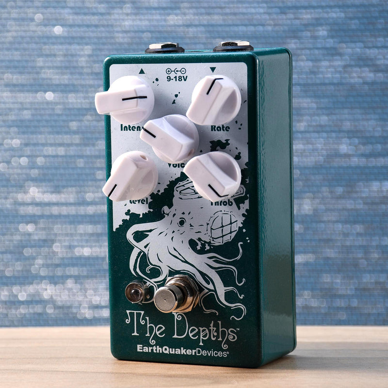 EarthQuaker Devices The Depths V2 Vibrato Pedal