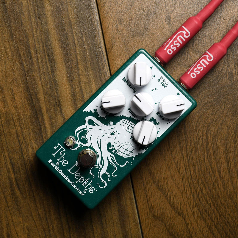 EarthQuaker Devices The Depths V2 Vibrato Pedal