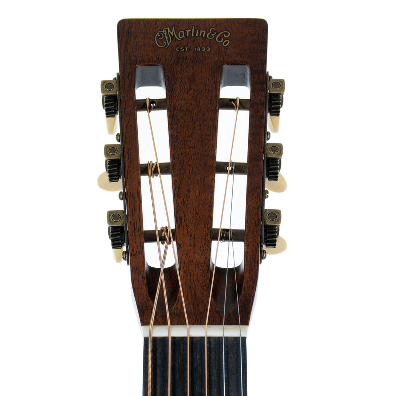 Martin Custom Shop 00 12-Fret Acoustic Guitar, Sinker Mahogany, Sitka Spruce VTS, Ambertone 1933