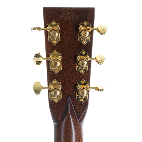 Martin Custom Shop 00 Size 41 Style High Alt, Euro Spruce Top, Macassar Ebony Back And Sides