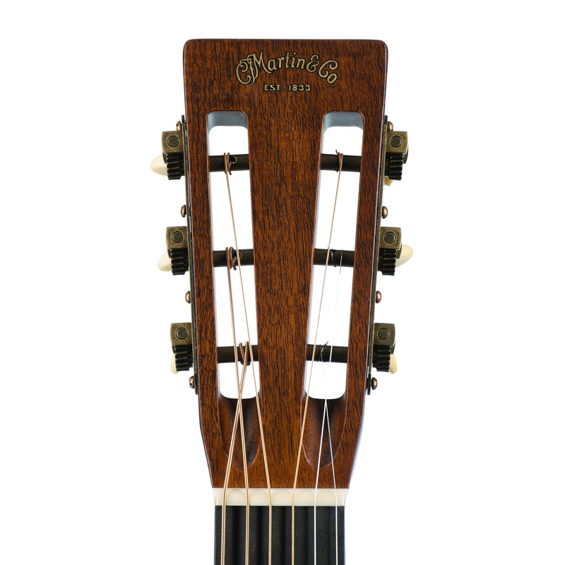 Martin Custom Shop 00 Size 12 Fret Sinker Mahogany, VTS Sitka Spruce Top