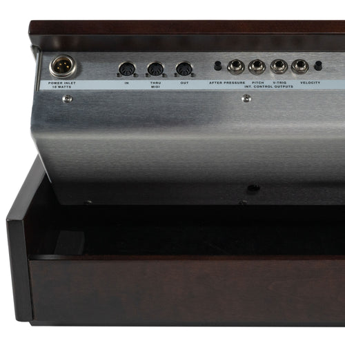 New Moog Minimoog Model D Analog Synthesizer New Moog Minimoog Model D Analog Synthesizer