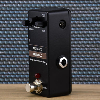 Mr. Black Mini Tremolo