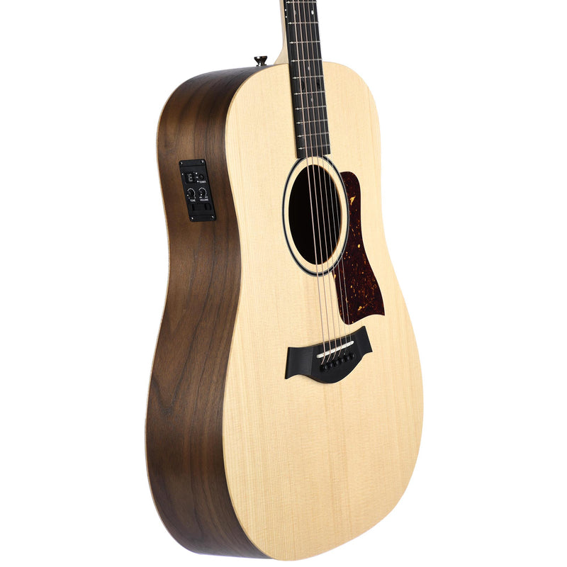 Taylor Big Baby Taylor Acoustic-Electric Guitar, Sitka Spruce Top with Layered Walnut Back And Sides, Natural